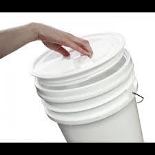 5 Gallon White Bucket & Gamma Seal Lid - Food Grade Plastic Pail & Gamma2 Screw Seal Tight Lid (White)