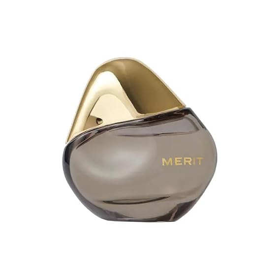 Retrospect LExtrait de Parfum, Long-Lasting Wear, Multi-Layered Scent, Luxury Design, Versatile Use, Second-Skin Comfort, Warm & Spicy Scent - Size: (1 oz / 30 mL)