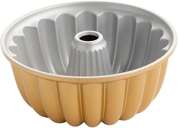 Nordic Ware 58677 Elegant Party 10-Cup Pan Original Cast Aluminium, Bundt Tin with Fluted Pattern, Cake Mould Made in The USA, Colour: Gold