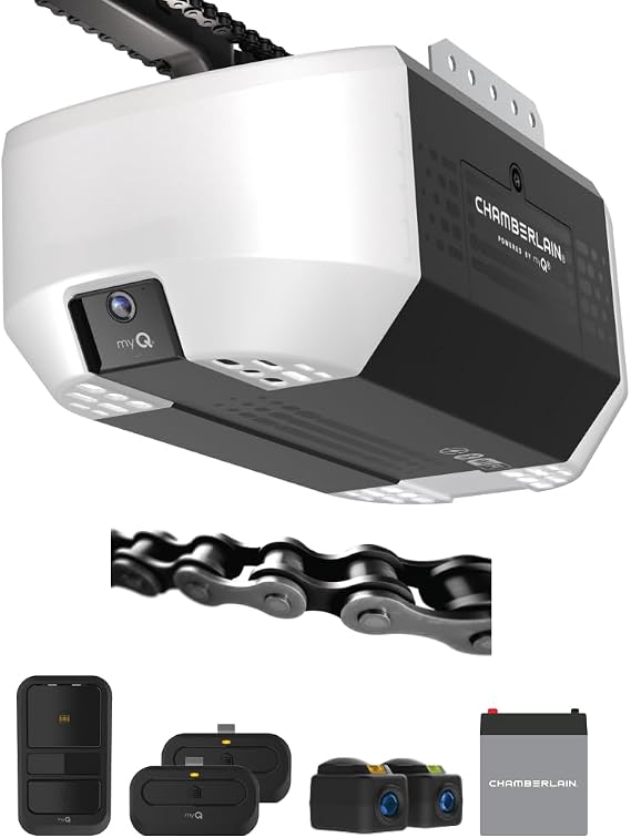 Chamberlain Chain Drive myQ Garage Door Opener, 3/4HP w/Fixed Camera