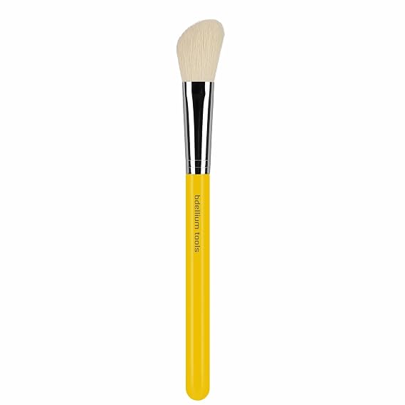 Bdellium Tools Professional Makeup Brush - Studeo Series 942 Slanted Contour - With Mix of Soft Synthetic & Natural Fibers, For Adding Dimension to the Face (Yellow, 1pc)