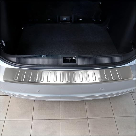teileplus24 Boot Sill Protector for Skoda Yeti 2 Facelift 2013-2017
