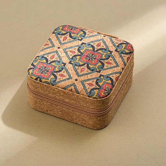 Small Jewelry Box,Portable Travel Jewelry Box/Earrings/Rings/Necklaces Storage Box