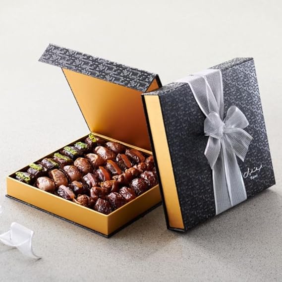 Bateel Black Sapphire Collection | Assorted Plain & Filled Dates Gift Set | 21.9 oz
