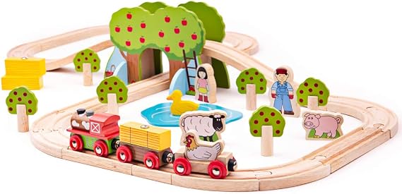 Bigjigs Rail, Farm Animals Wooden Train Set, 44 Piece Train Set, Wooden Track, Engine and Carriages, Farm Toys, for 3 Year Olds