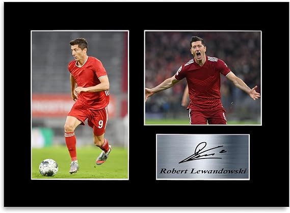 Robert Lewandowski Bayern Player A4 Printed Signed Autograph Photo Display Mount Gift