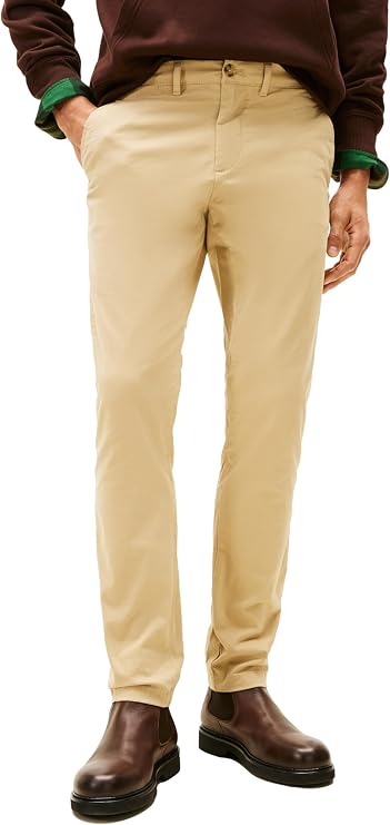 Tommy Hilfiger Men's Stretch Cotton Chino Pants in Slim Fit