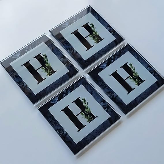 DECORITA 4'lü Takım | Harfli Tasarım Cam Bardak Altlığı | 10cm X 10cm | (H HARFİ)