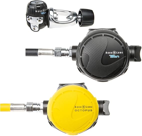 AQUALUNG Titan Regulator and Octo