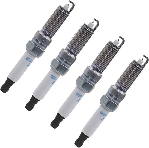 Glow Plug 4Pcs Bougies d'allumage 1.5L 15S/ 5/ J400 Car Spark Plugs Engine Parts 1214114