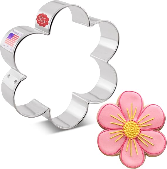Ann Clark Scalloped Edge Flower Cookie Cutter, 3-3/4" Made in USA
