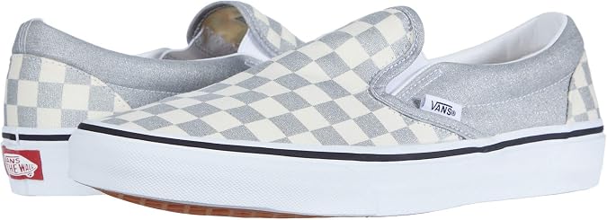VANS Classic Slip-on Sneakers
