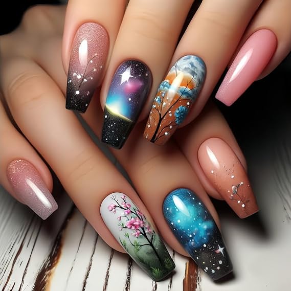 Press on Nails ミディアム バレエ型 フェイクネイル 花 つけ爪 星空 パターン デザイン アクリルネイル 人工棺 ネイル チャーム付き フルカバー スティックオンネイル 女性用 24個
