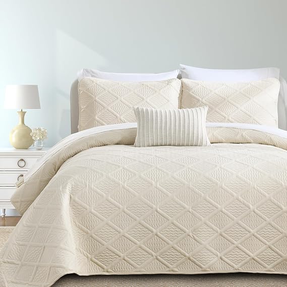 Yiran King Quilt Set, Beige Bedspreads, Modern Style Bedding Set | 3 Pieces Thin Lightweight Microfiber Coverlet with 2 Pillow Shams for All Season (106"x90")