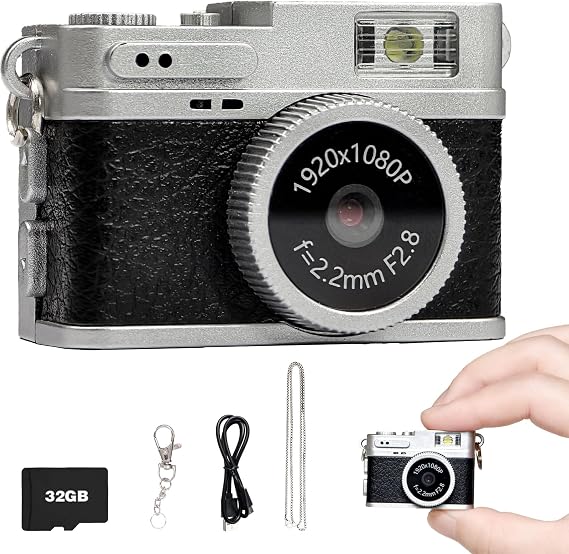 Mini Keychain Camera, Small Retro Snap, 1080P Tiny Digital Camera with 32GB Card, Vintage Nostalgia Pocket Video Recorder Vlogging Photo for Travel Study (Black)