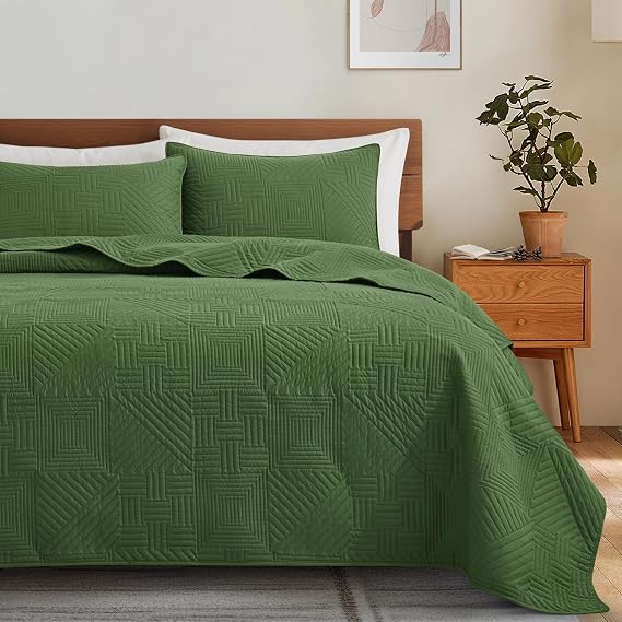 Lavsiry Olive Green Quilt King Size, 3 Pieces Bedspread Set
