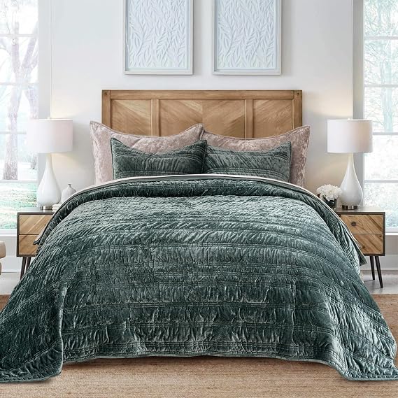 EverGrace Ruched Lightweight Velvet Quilt Set, Queen Size, Dark Green