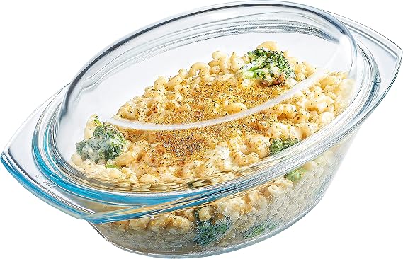 Simax Clear Oval Shaped Glass Casserole with Tight Fitting Lid Heat, Cold and Shock Proof Made in Europe Oven, Freezer and Dishwasher Safe 3 Quart (Plus 1.4 Quart Lid) Glass Baking Dish